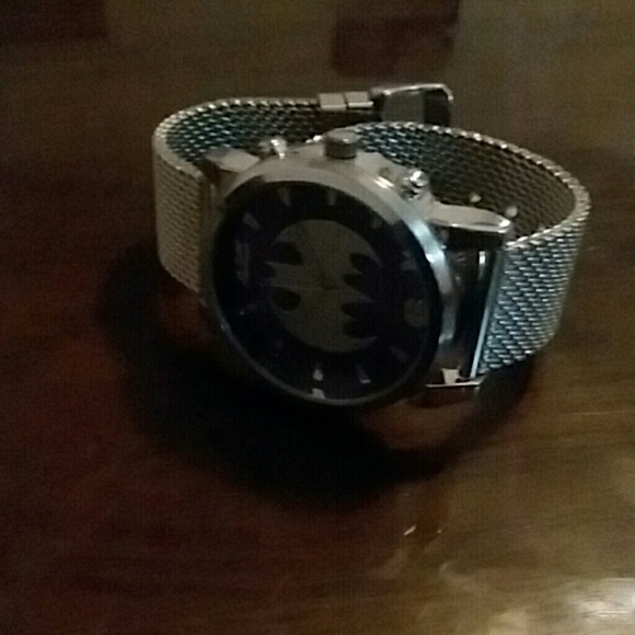 Watch - Picture 3 of 3